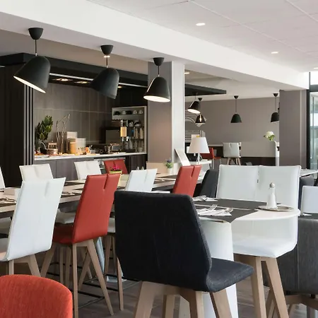 ホテル Novotel Roissy Witz 4*
