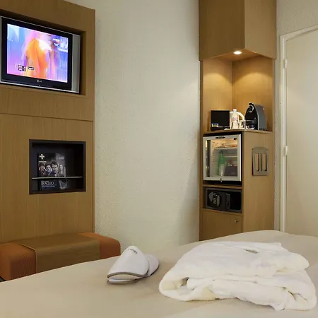 ホテル Novotel Roissy Witz